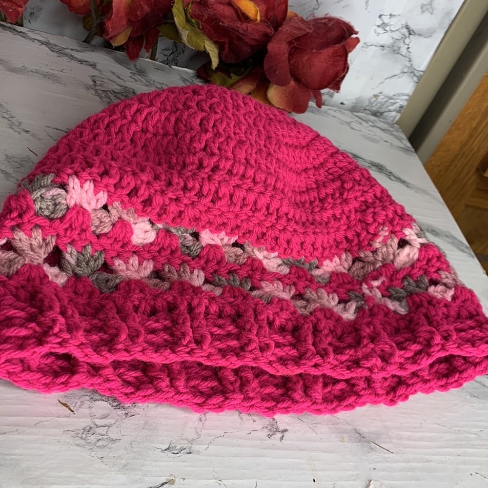 Handmade Bright Fuchsia Pink Chunky Knit Floral Beanie with Pom Pom - Picture 7 of 7